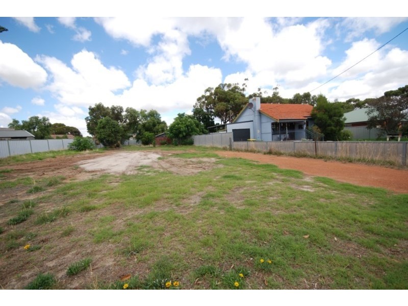 60 Bannister Street, Narrogin WA 6312