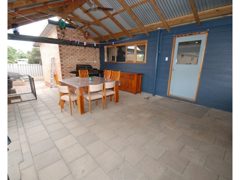 21 May Street, Narrogin WA 6312