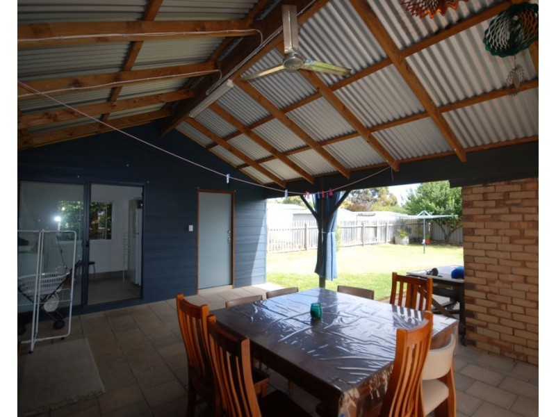 21 May Street, Narrogin WA 6312