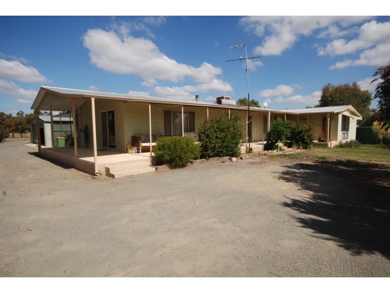 173 Clayton Road, Narrogin WA 6312