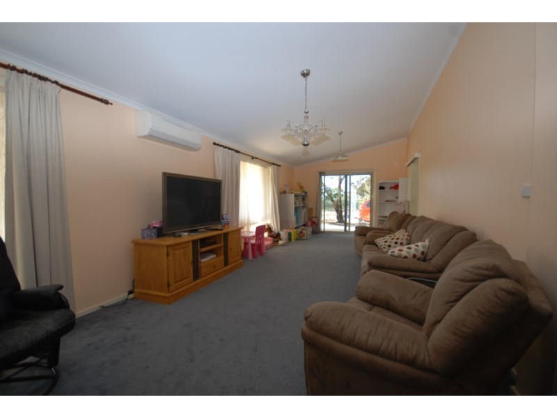 173 Clayton Road, Narrogin WA 6312