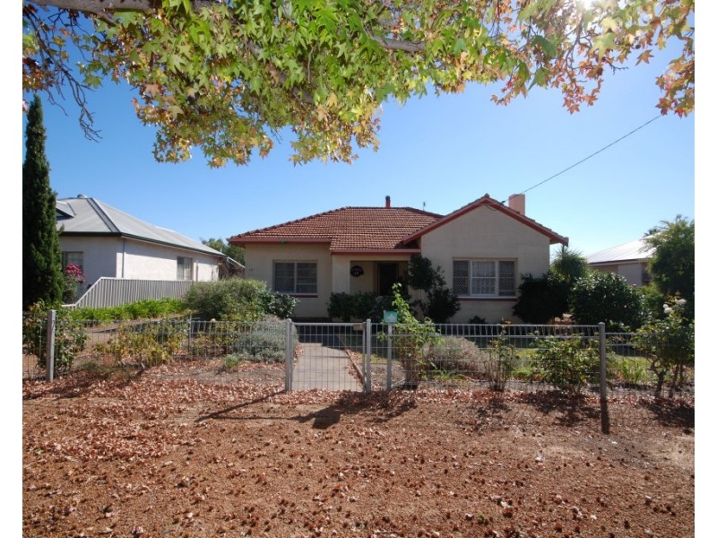 48 Ensign Street, Narrogin WA 6312