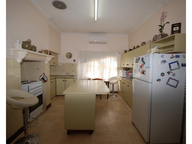 48 Ensign Street, Narrogin WA 6312