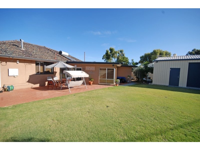 8 George Street, Wagin WA 6315