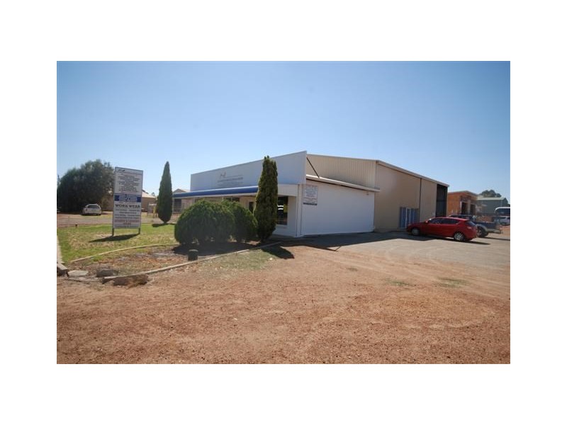 1 Grant Street, Narrogin WA 6312