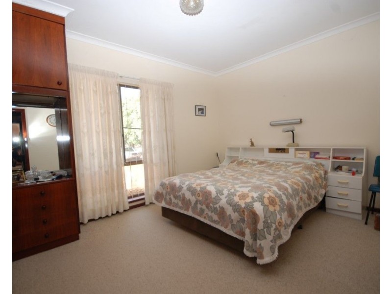 102 Scaddan Street, Narrogin WA 6312