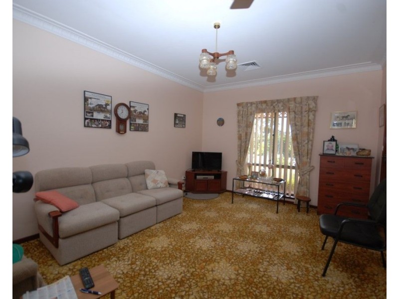 102 Scaddan Street, Narrogin WA 6312