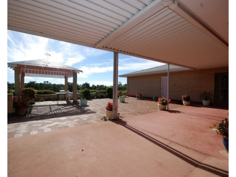 102 Scaddan Street, Narrogin WA 6312