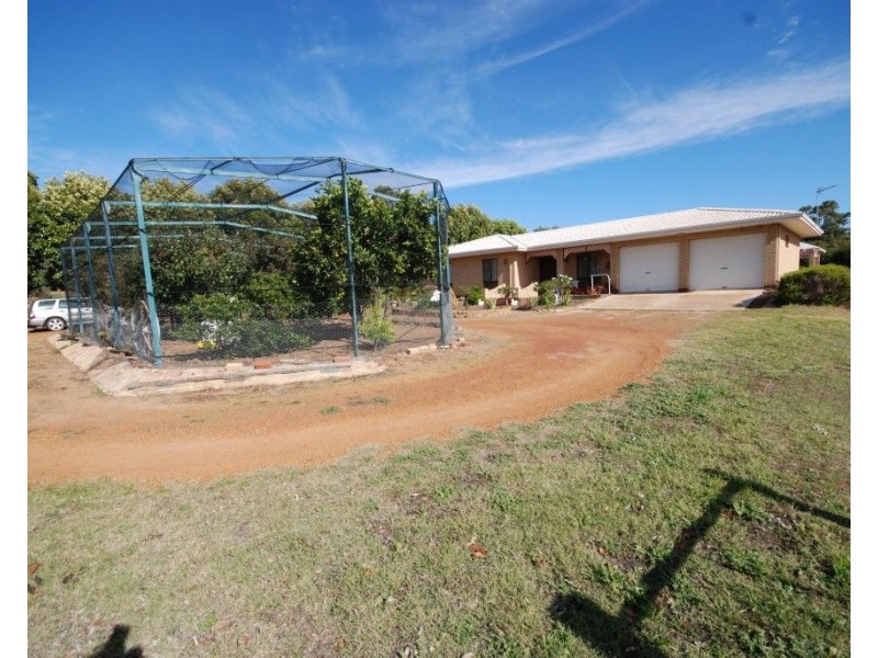 102 Scaddan Street, Narrogin WA 6312