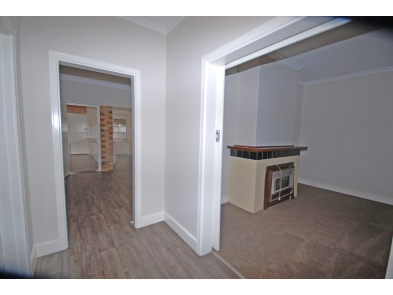 11 Hale Street, Narrogin WA 6312