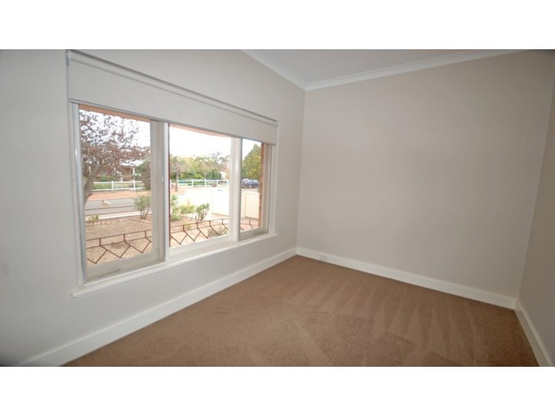 11 Hale Street, Narrogin WA 6312