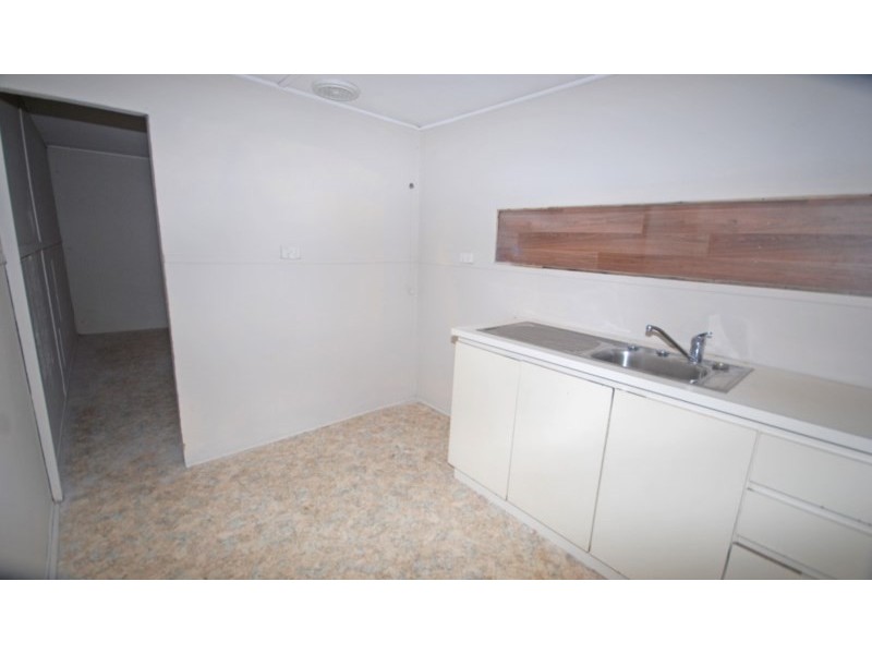 11 Hale Street, Narrogin WA 6312