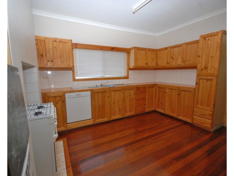 43 Clayton Road, Narrogin WA 6312