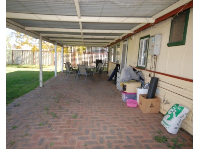 43 Clayton Road, Narrogin WA 6312
