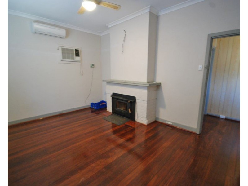 43 Clayton Road, Narrogin WA 6312