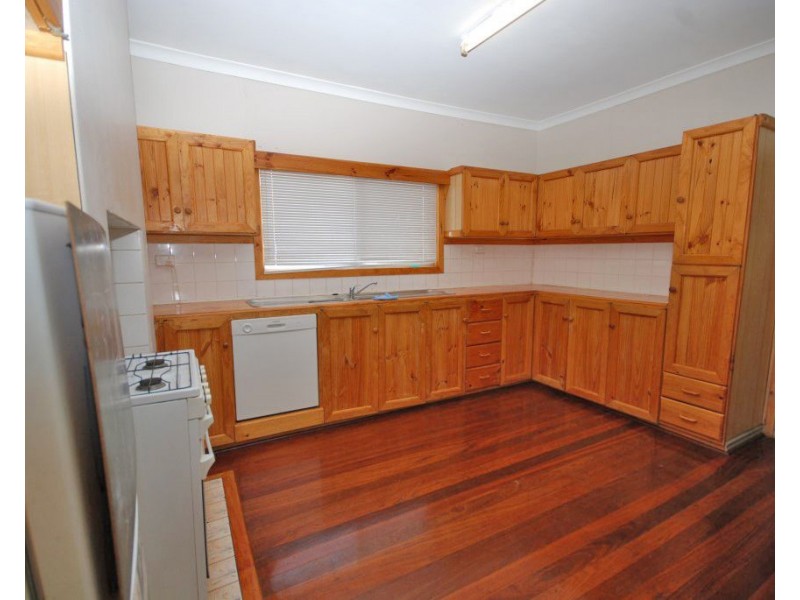 43 Clayton Road, Narrogin WA 6312