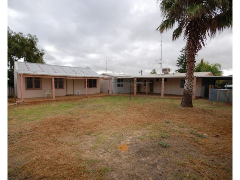 38 Camm Street, Corrigin WA 6375