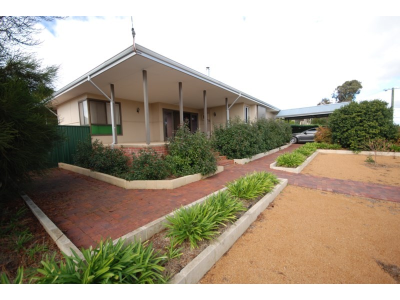 3 Gray Street, Narrogin WA 6312