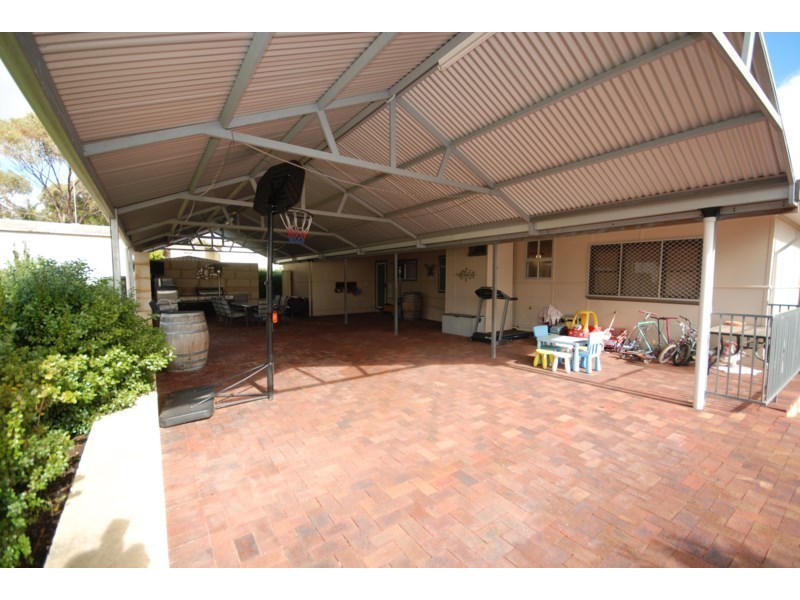 3 Gray Street, Narrogin WA 6312