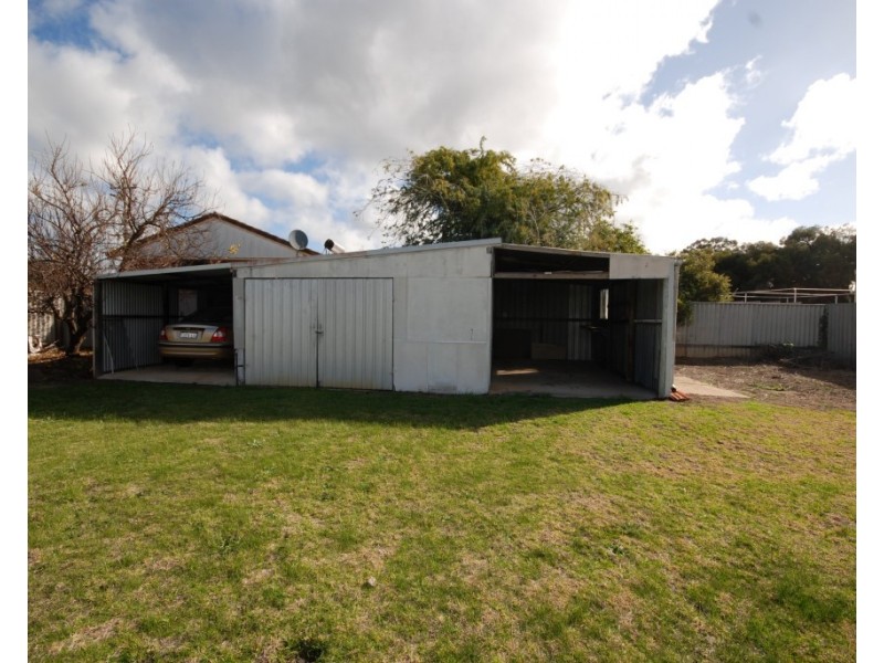 32 Glyde Street, Narrogin WA 6312