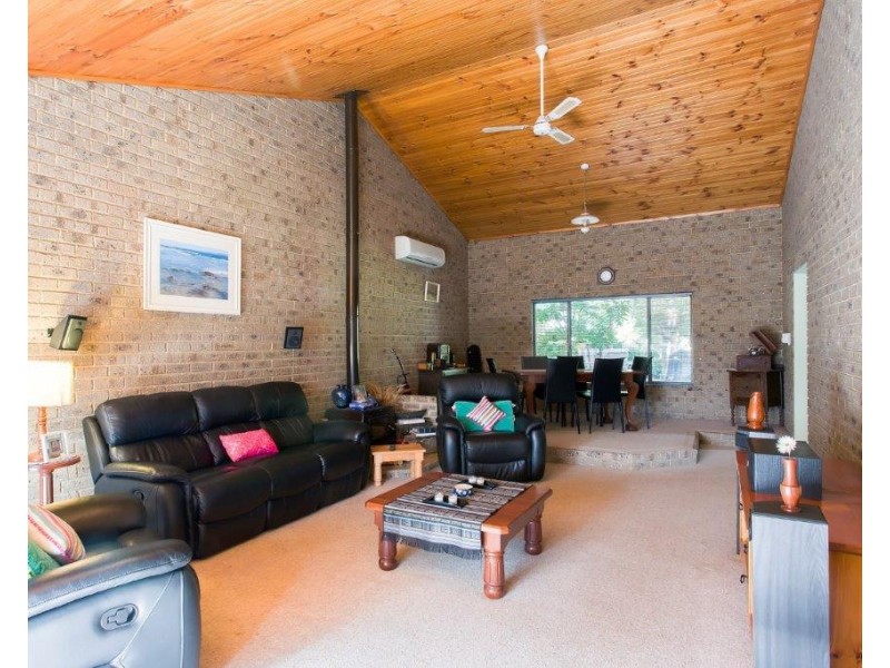 20 Roberts Street, Yealering WA 6372