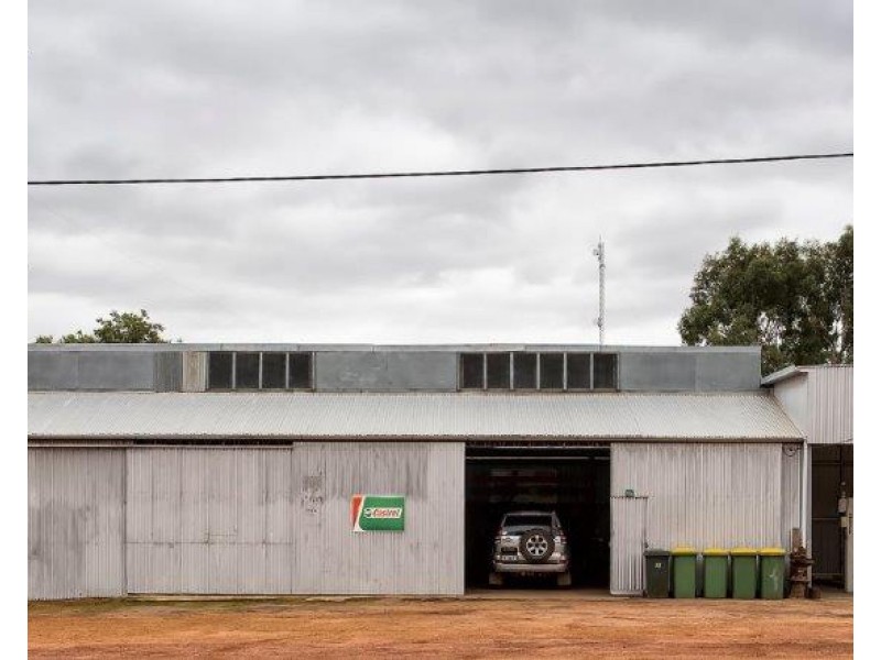 20 Roberts Street, Yealering WA 6372