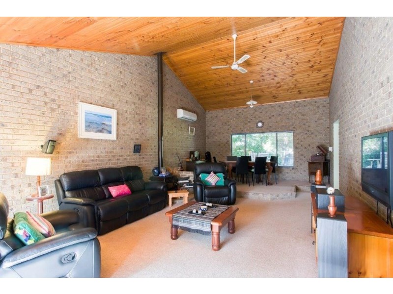 15 Roberts Road, Yealering WA 6372