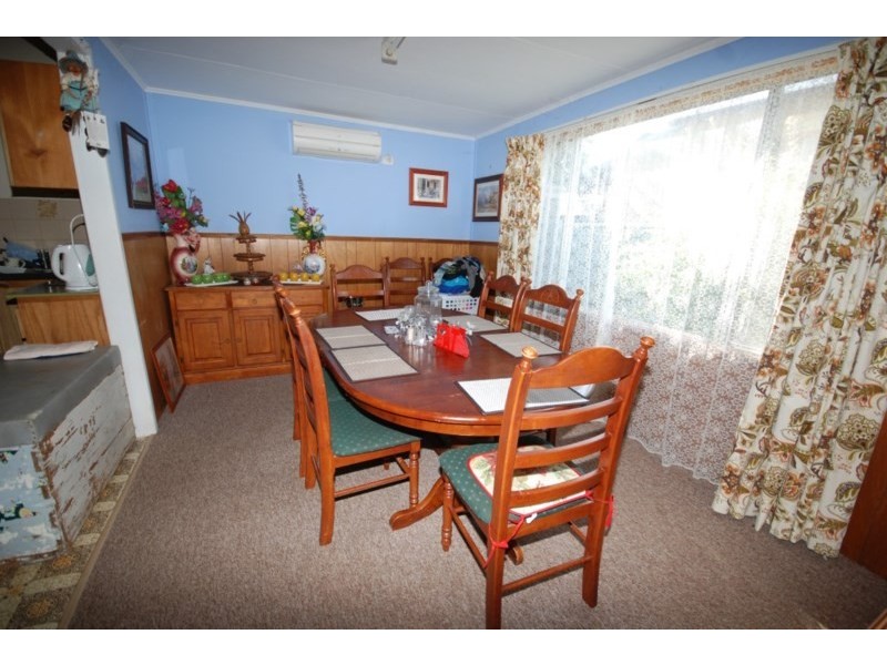 13 Hill Street, Corrigin WA 6375