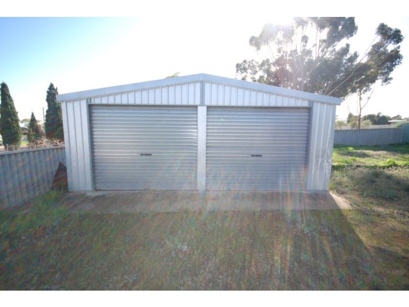 13 Hill Street, Corrigin WA 6375