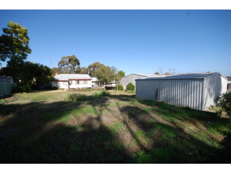 13 Hill Street, Corrigin WA 6375