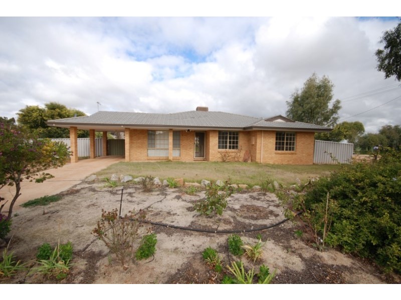 5 Hinck Street, Kondinin WA 6367