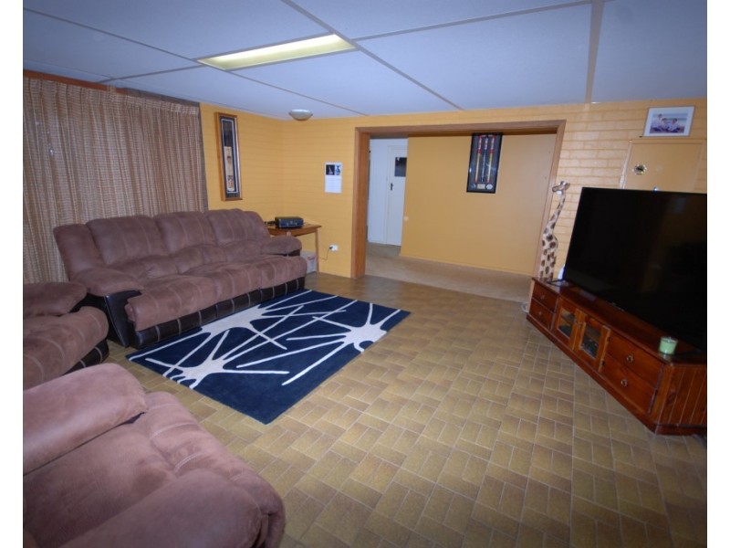 5 Crossland Street, Corrigin WA 6375