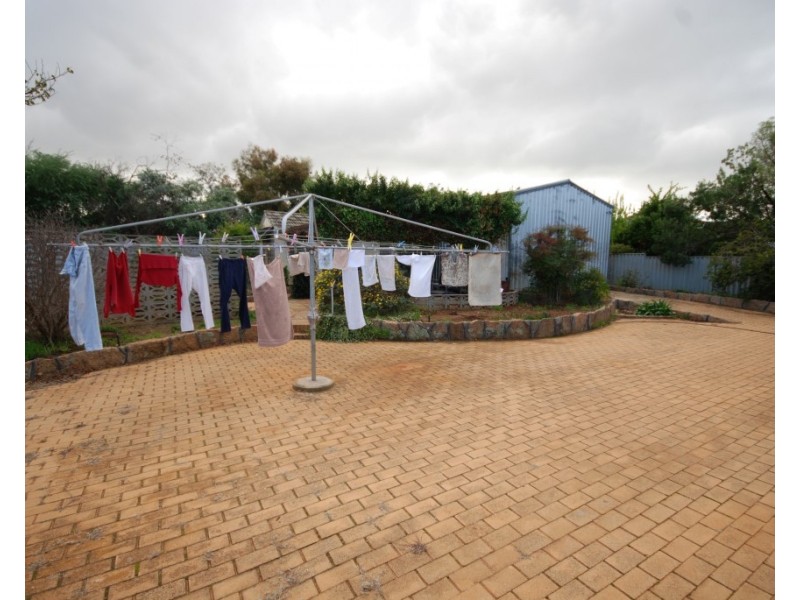 5 Crossland Street, Corrigin WA 6375