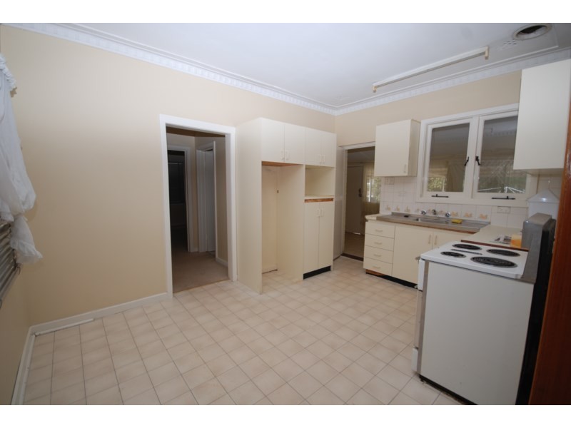 111 Narrakine Road, Narrogin WA 6312