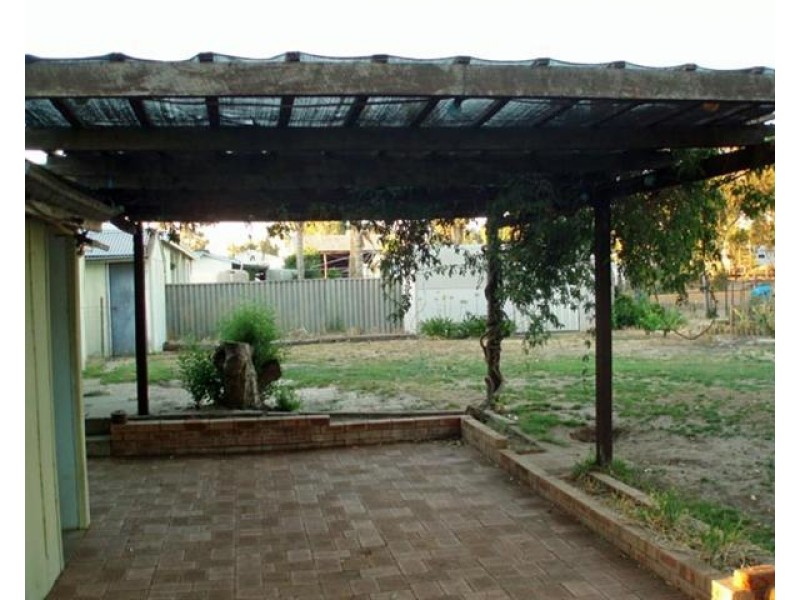 4 Rosselloty Street, Williams WA 6391