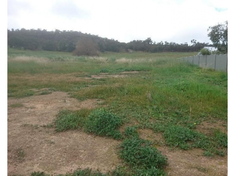 4 Sandalwood Place, Boddington WA 6390