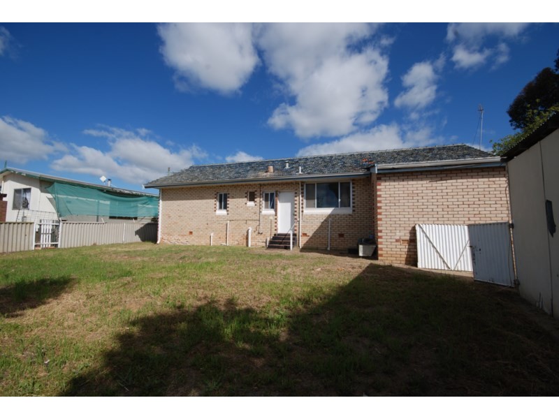 102 Clayton Road, Narrogin WA 6312