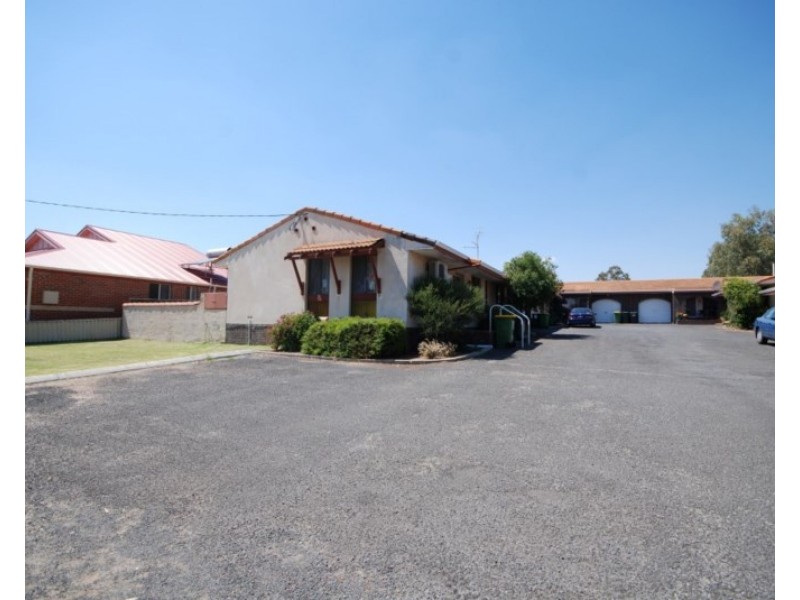 1/111 Clayton Road, Narrogin WA 6312