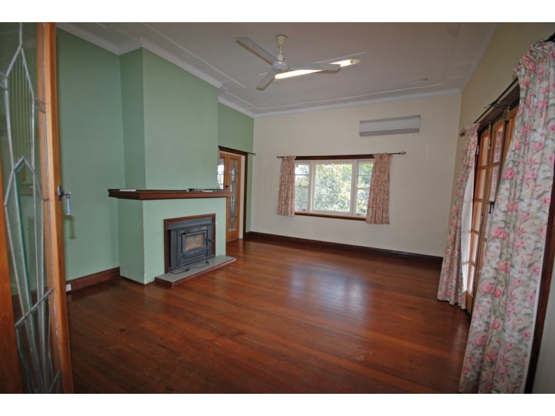 12 Ware Street, Wagin WA 6315