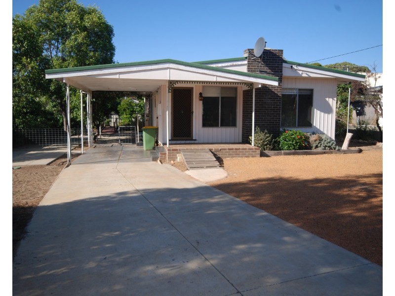 18 Sirdar Street, Wagin WA 6315