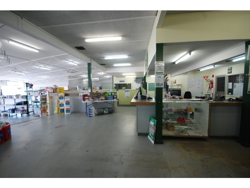 2 Ensign Street, Narrogin WA 6312