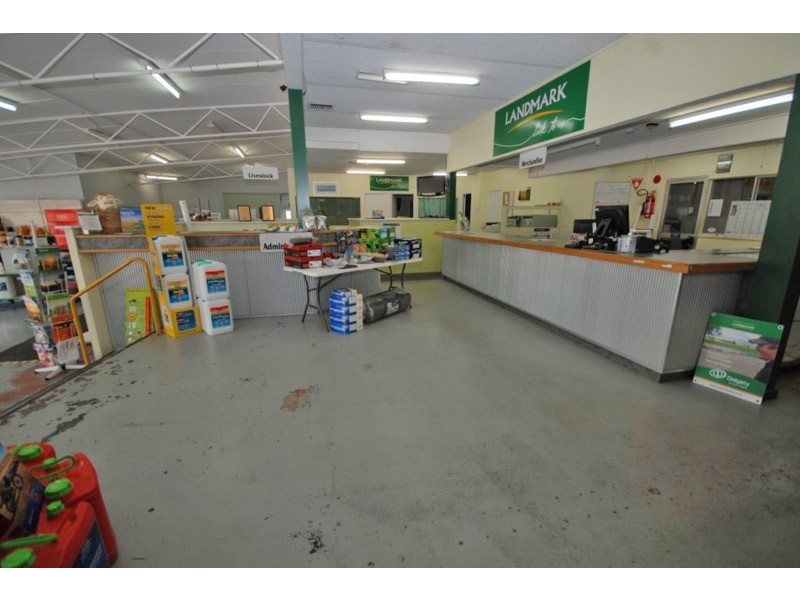 2 Ensign Street, Narrogin WA 6312