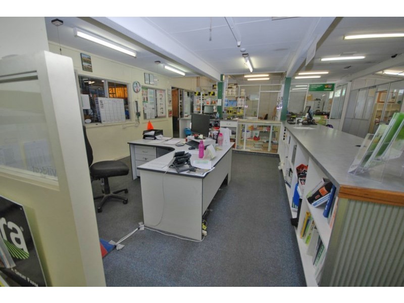 2 Ensign Street, Narrogin WA 6312