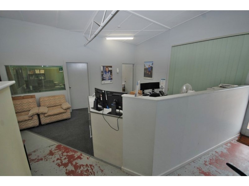 2 Ensign Street, Narrogin WA 6312