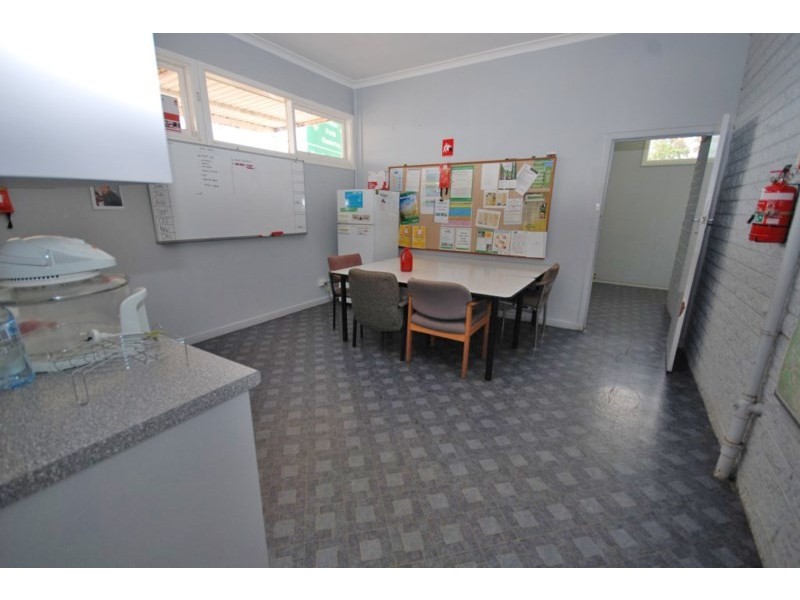 2 Ensign Street, Narrogin WA 6312