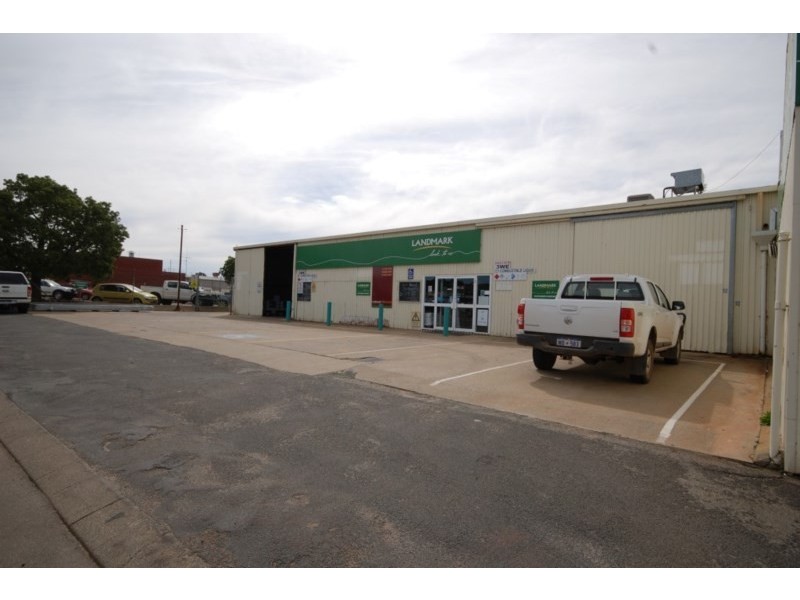 2 Ensign Street, Narrogin WA 6312