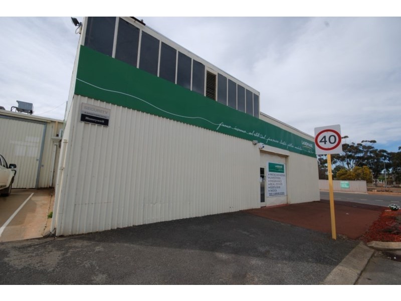 2 Ensign Street, Narrogin WA 6312