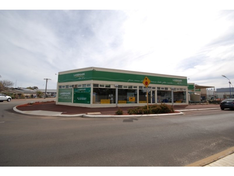 2 Ensign Street, Narrogin WA 6312