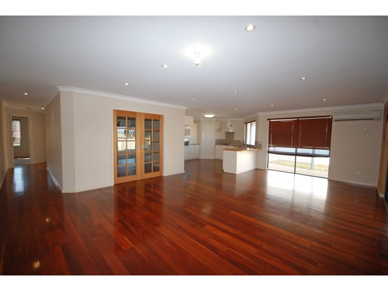 6 George Street, Wagin WA 6315