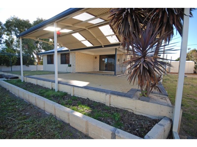 6 George Street, Wagin WA 6315